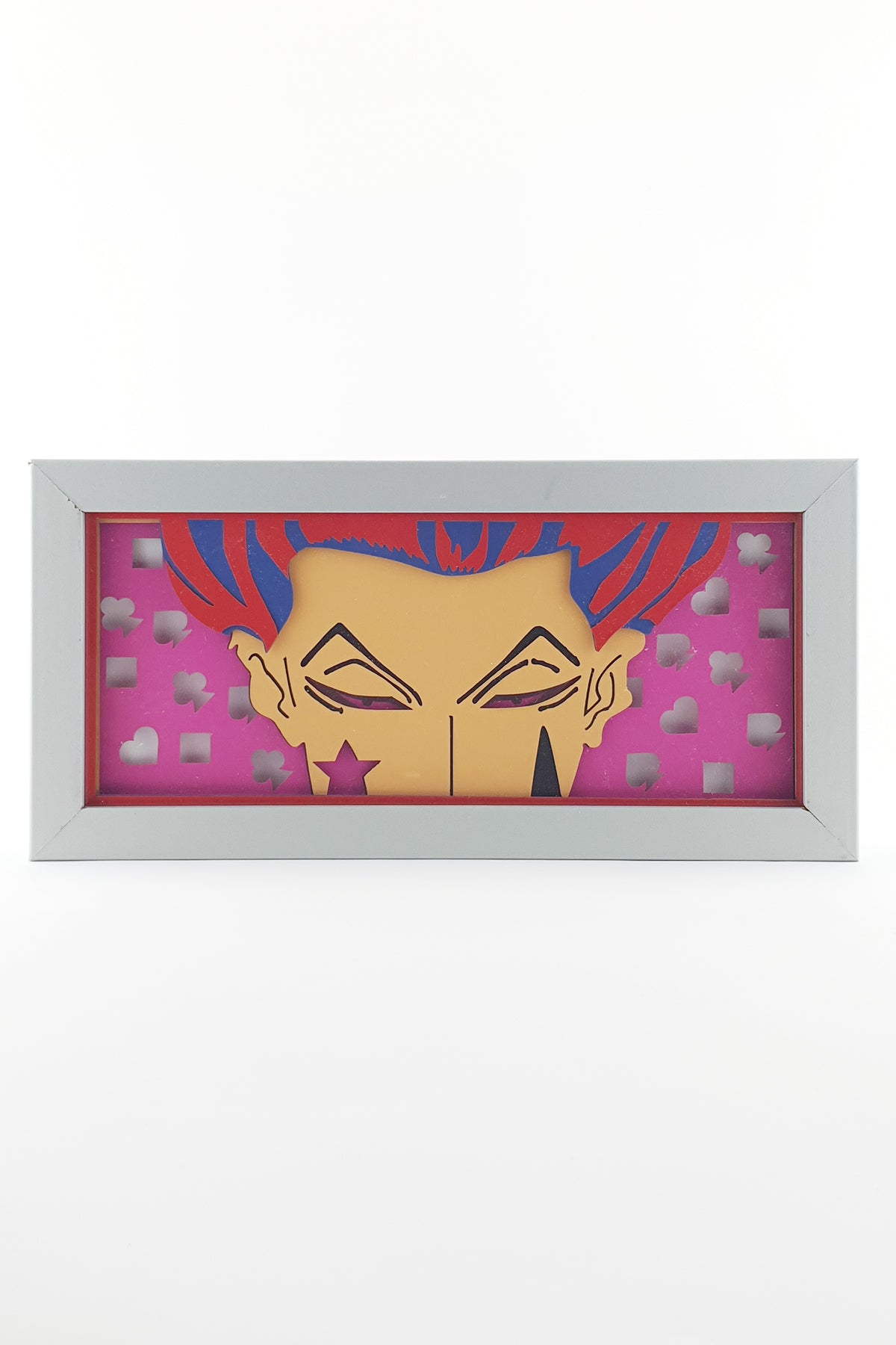 3D Hisoka Ahşap Katmanlı Anime Işık Kutusu – LED Dekor & Gece Lambası