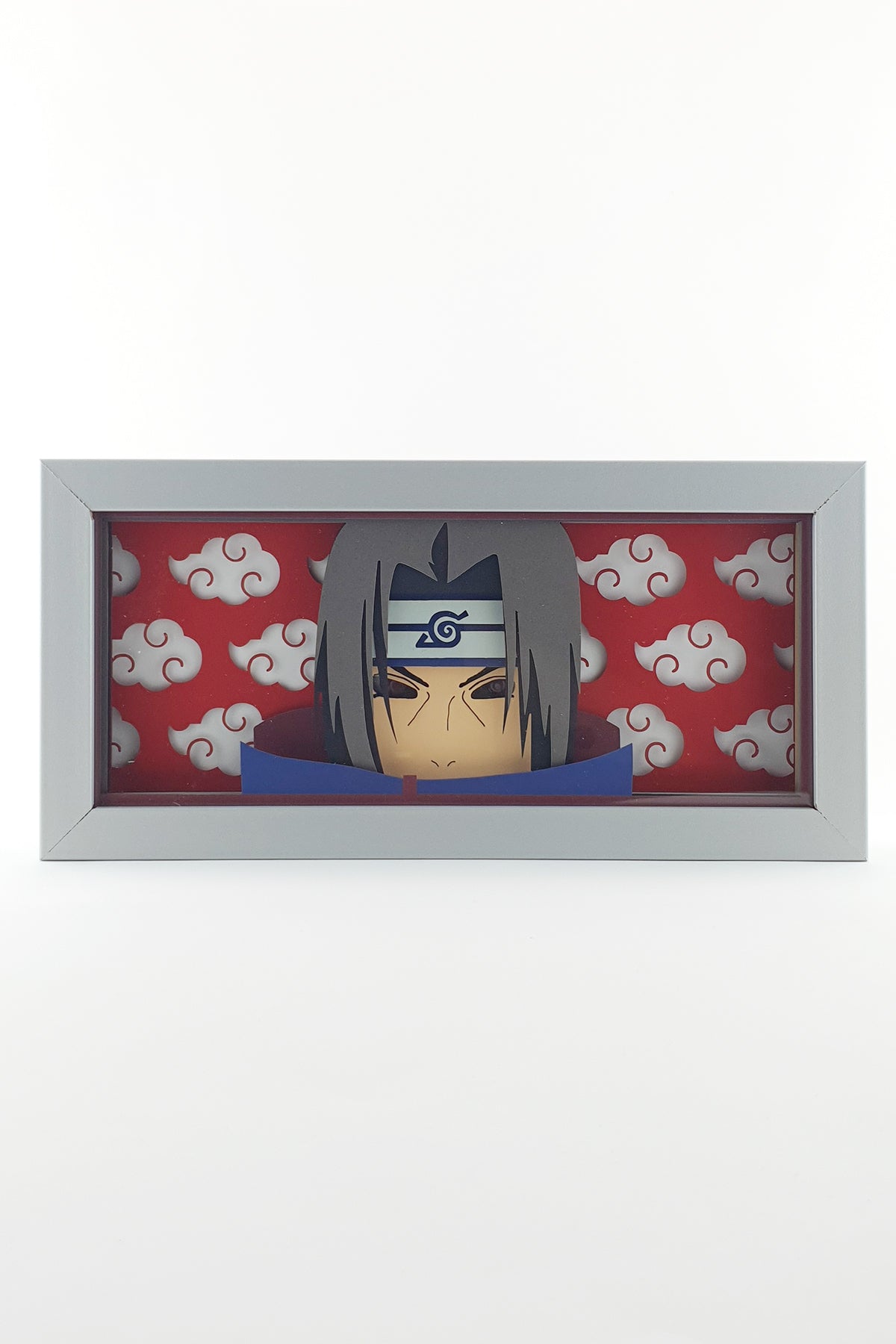 3D Itachi Ahşap Katmanlı Anime Işık Kutusu – LED Dekor & Gece Lambası