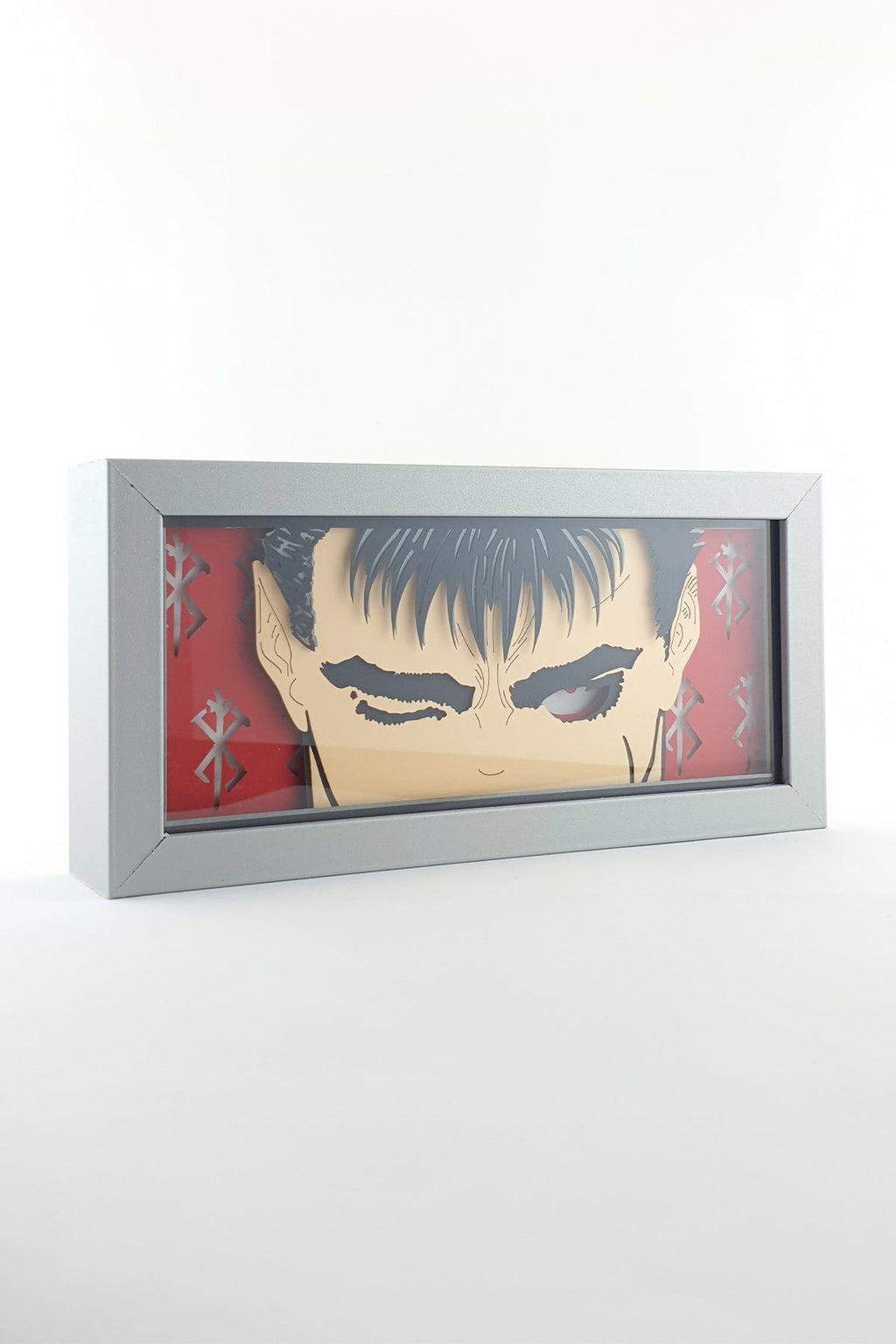 3D Guts Ahşap Katmanlı Anime Işık Kutusu – LED Dekor & Gece Lambası