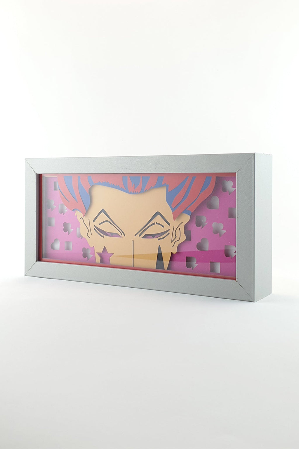 3D Hisoka Ahşap Katmanlı Anime Işık Kutusu – LED Dekor & Gece Lambası