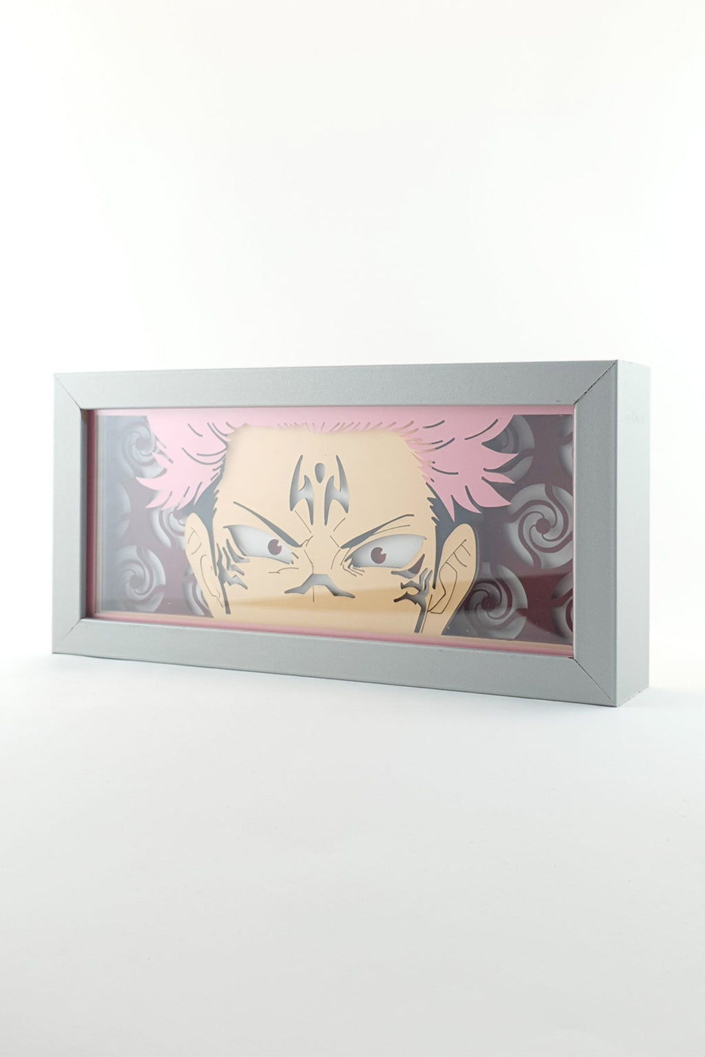 3D Sukuna Ahşap Katmanlı Anime Işık Kutusu – LED Dekor & Gece Lambası