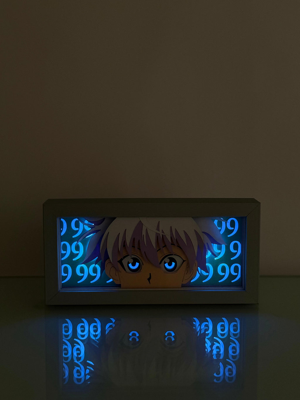 3D Killua Ahşap Katmanlı Anime Işık Kutusu – LED Dekor & Gece Lambası