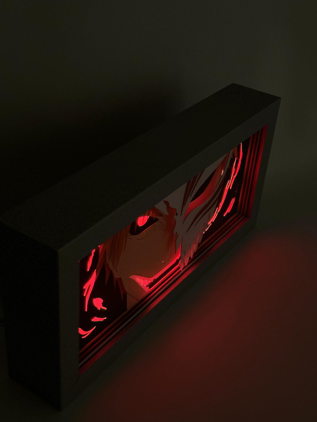 3D Hollow Ichigo Ahşap Katmanlı Anime Işık Kutusu – LED Dekor & Gece Lambası